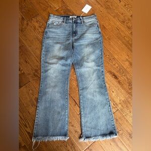 NEW CELLO cropped flare jean in blue size 9  smoke pet free home